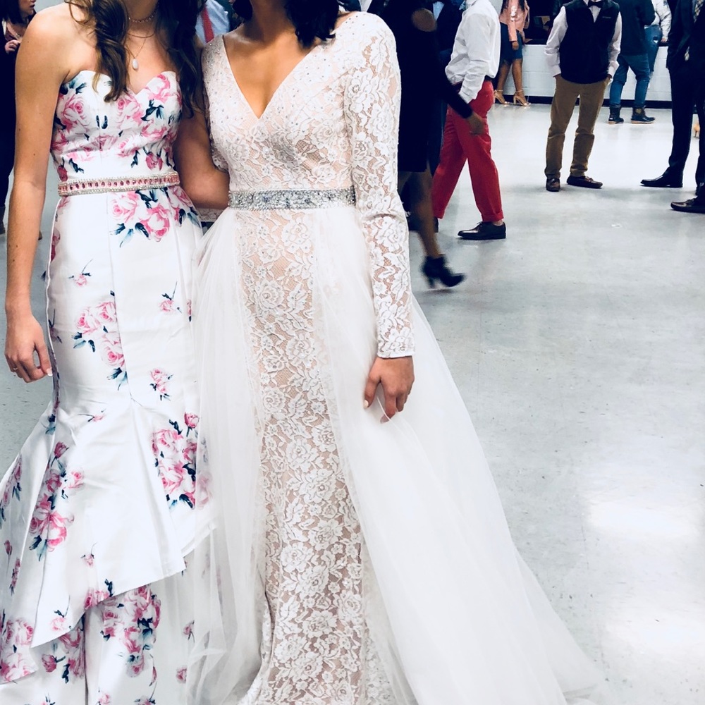 Wedding/prom dress